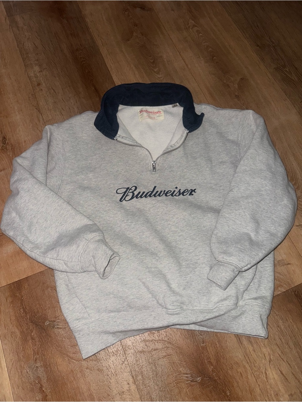 PacSun Men’s Light Gray Quarter-Zip Sweater with Navy Collar